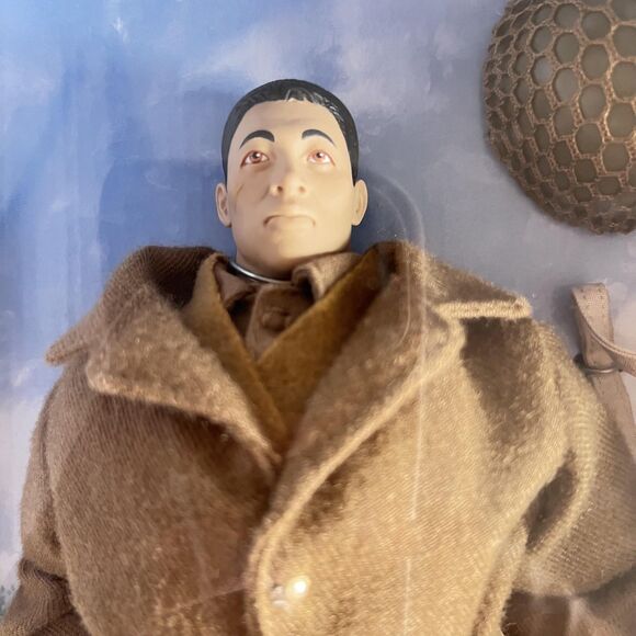 Vintage GI Joe 442nd Infantry Nisei Soldier Figure WWII Classic Collection 1990s - Picture 14 of 16
